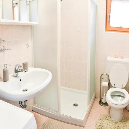 House Parabola * Log pod Mangartom