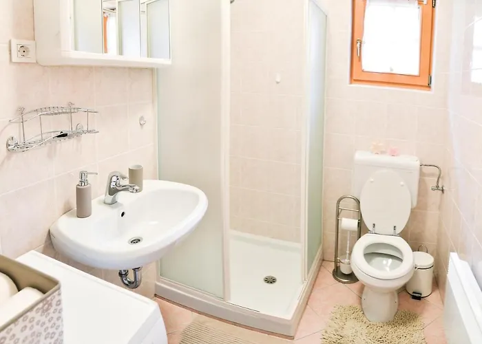 House Parabola * Log pod Mangartom