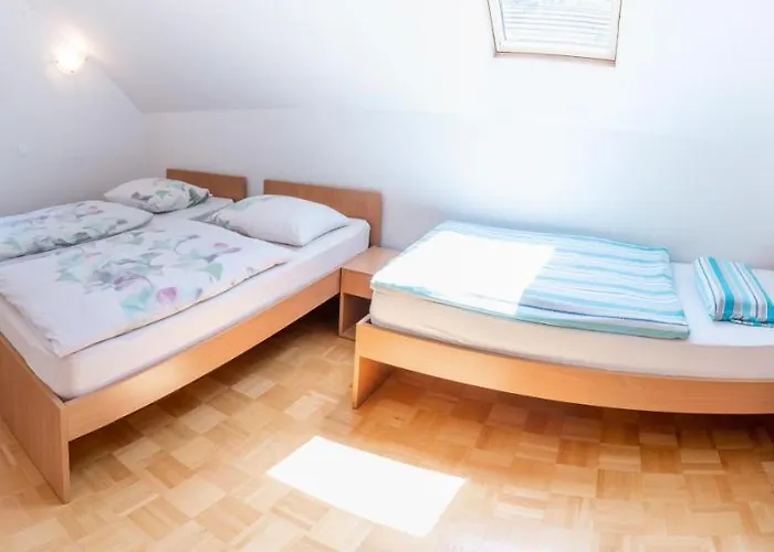 House Parabola Prázdninový dům Log pod Mangartom