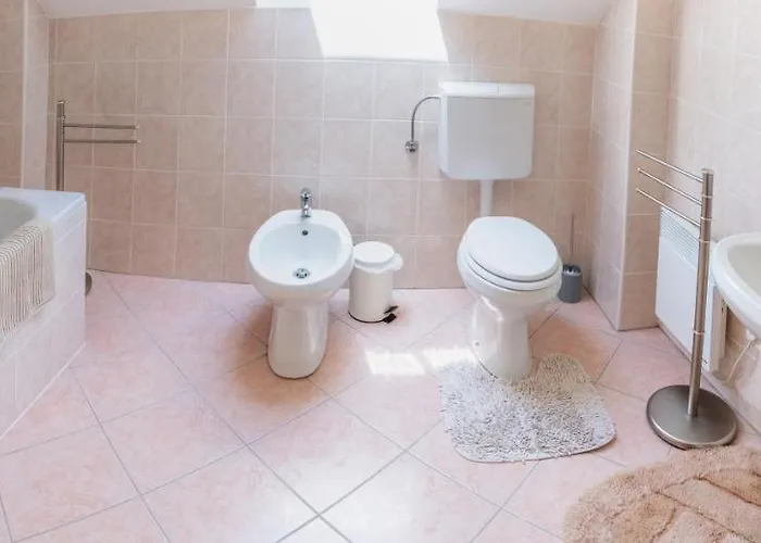 House Parabola * Log pod Mangartom