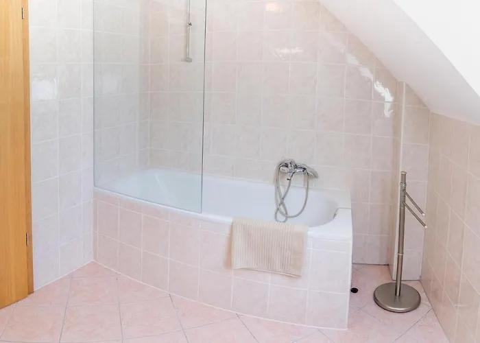 House Parabola * Log pod Mangartom