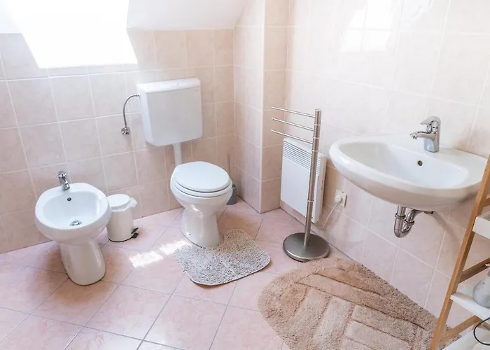 House Parabola * Log pod Mangartom